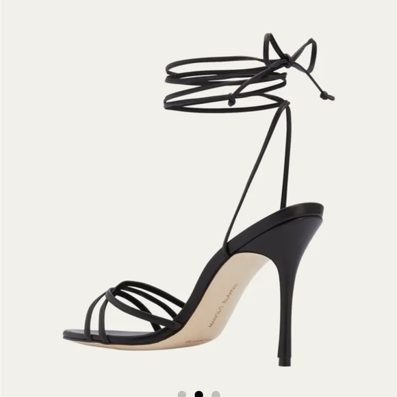 ❌SOLD‼️$825 MANOLO HEELS NEW‼️STEAL‼️ - Picture 2 of 10